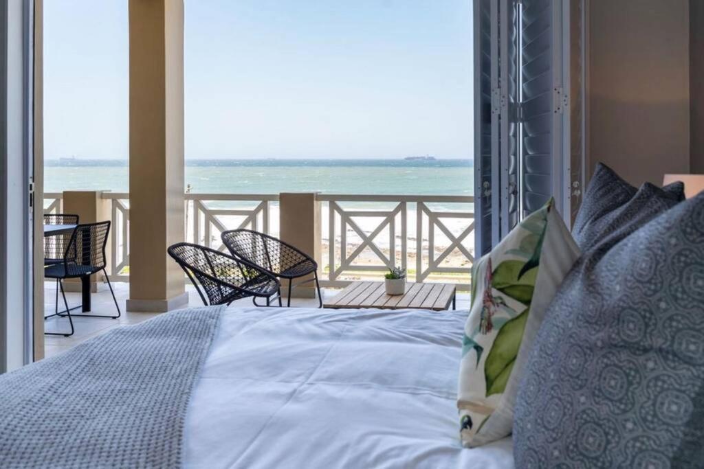 Waterfront Getaway, 2 Bedroom Seaside Bliss ウムドロティ エクステリア 写真